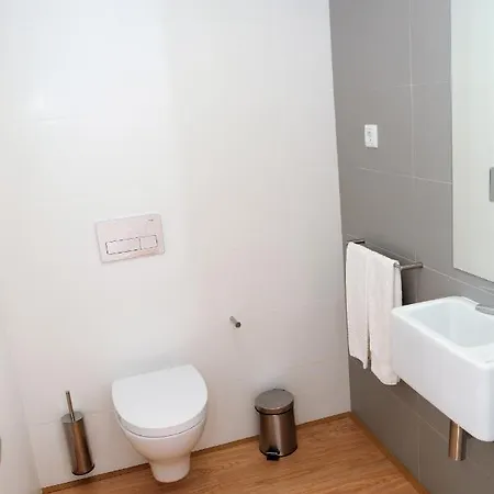 Azorean Flats Ii Apartman